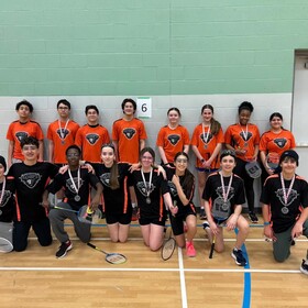 Photo d'équipe de badminton 7-8